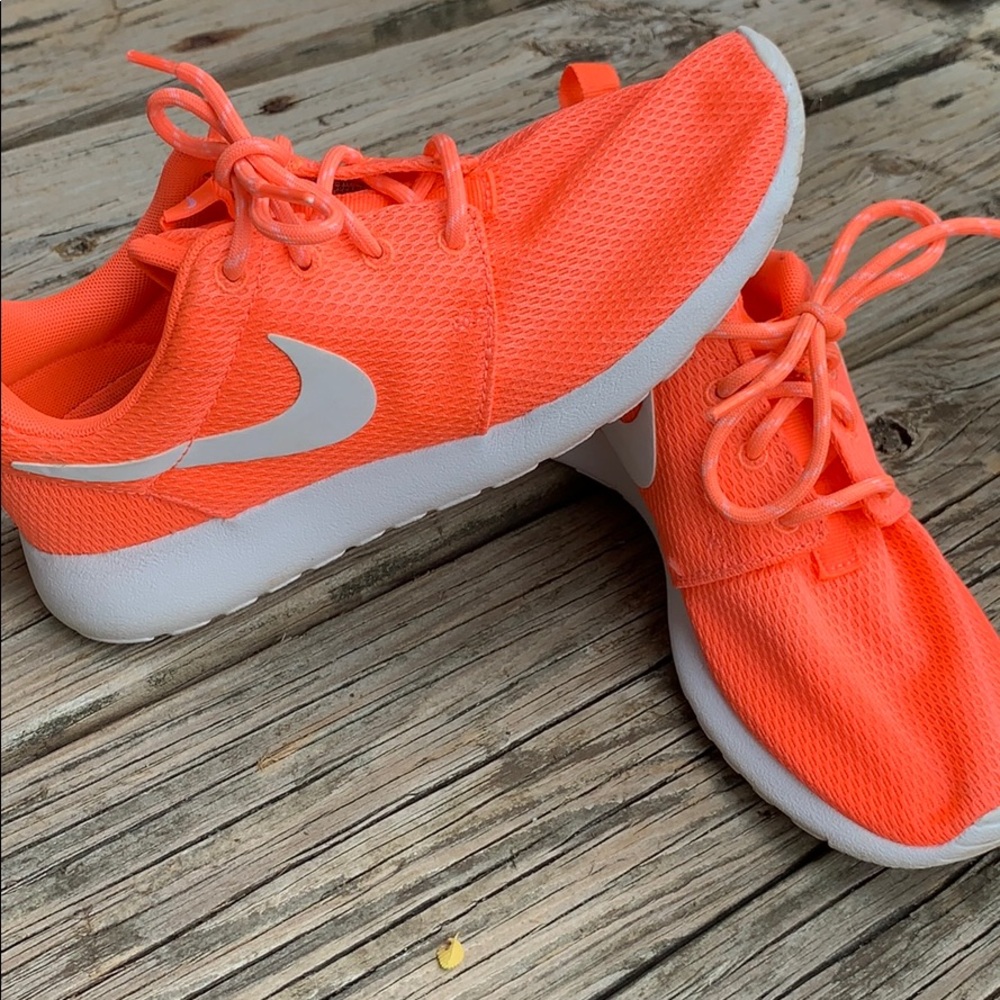 Orange Nike Roshe